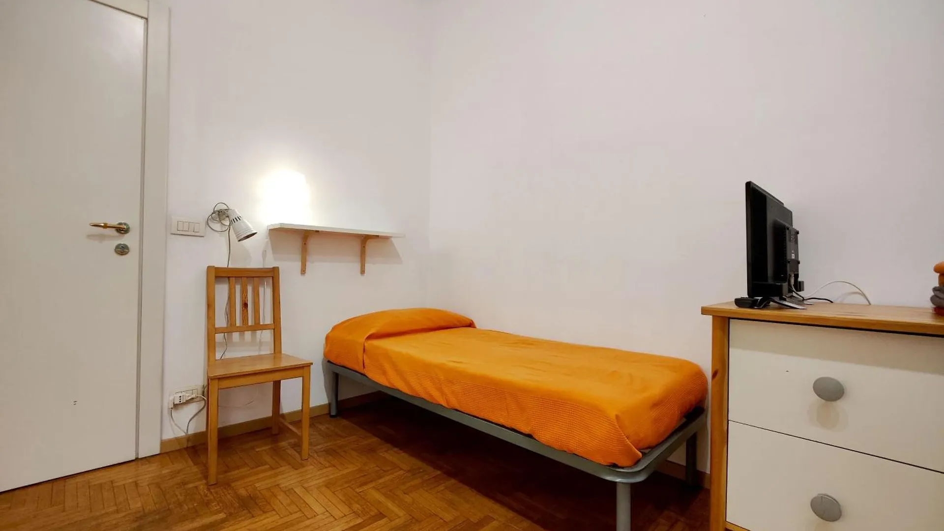 Apartment Easystudio Milan - Solari Italy