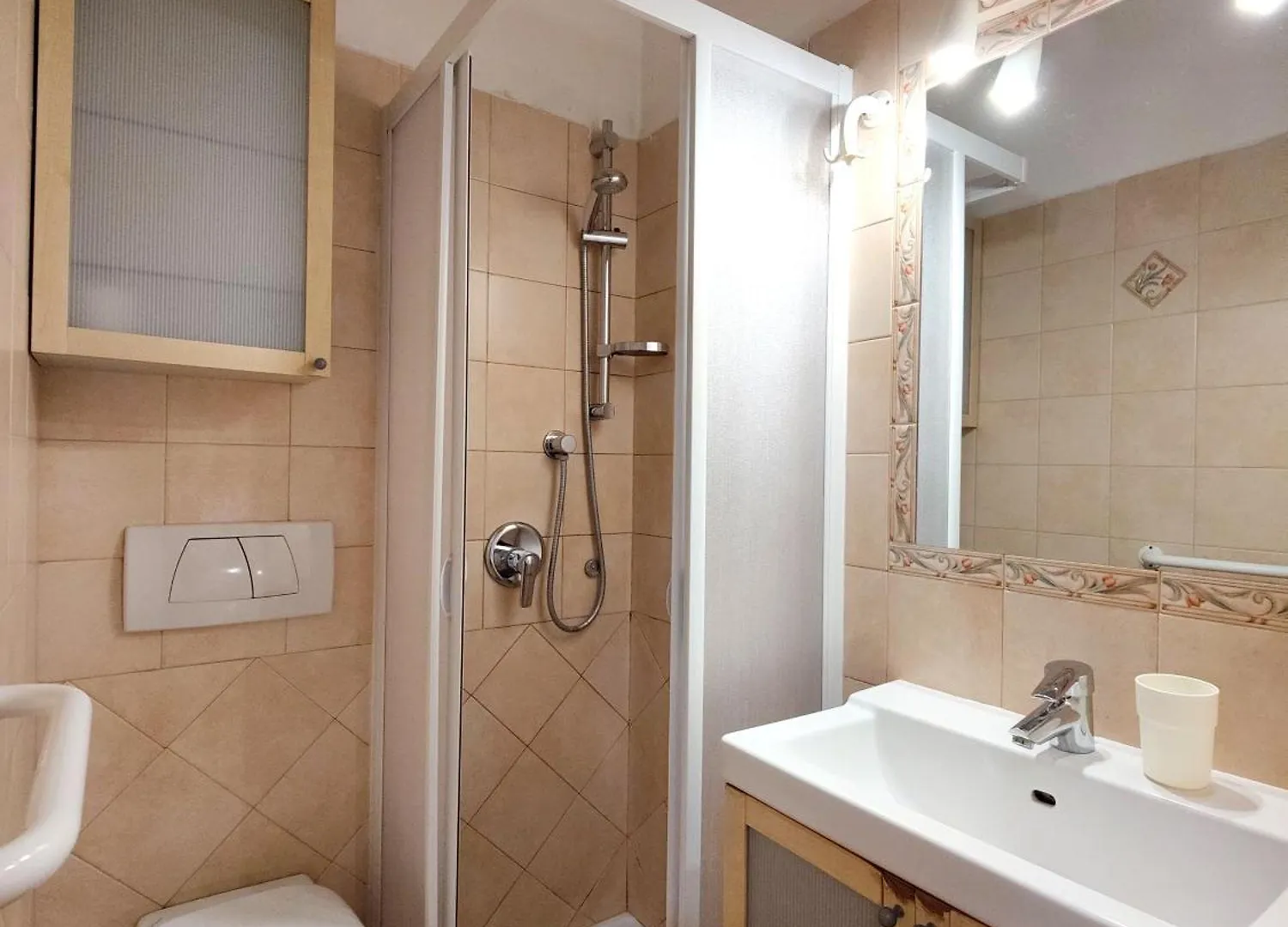 Apartment Easystudio Milan - Solari Italy